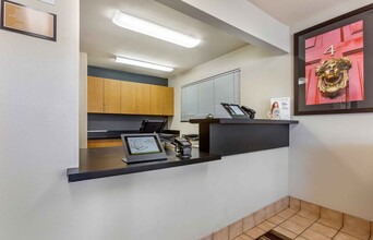 Furnished Studio-Albuquerque - Airport in Albuquerque, NM - Building Photo - Building Photo