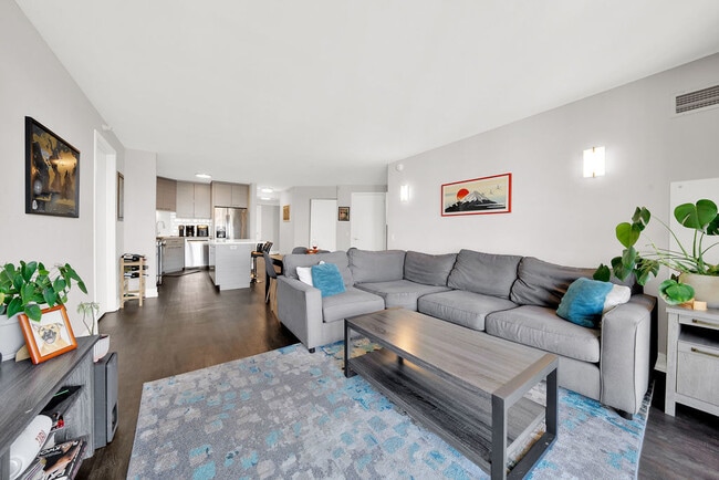 property at 545 N Dearborn St