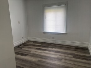 1712 A Ave NE in Cedar Rapids, IA - Building Photo - Building Photo