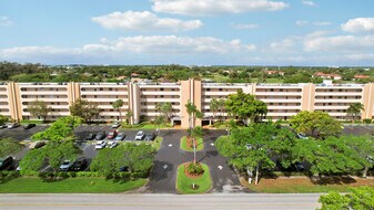 6161 NW 2nd Ave in Boca Raton, FL - Building Photo