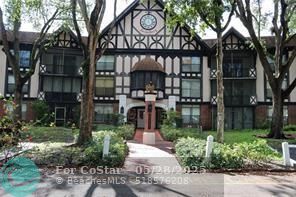 3730 Inverrary Dr in Lauderhill, FL - Foto de edificio - Building Photo