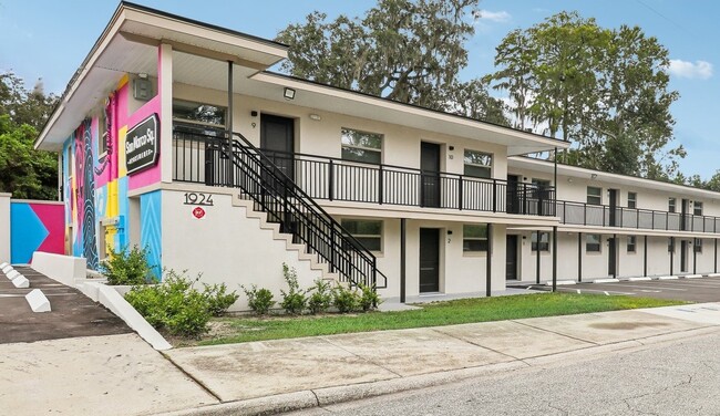 San Marco Square Apartments in Jacksonville, FL - Foto de edificio - Building Photo