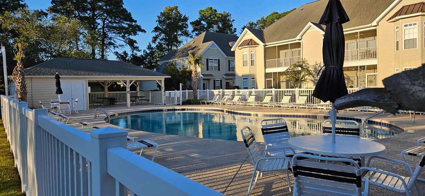 142 Scotch Broom Dr, Unit Village at the Glens in Little River, SC - Building Photo