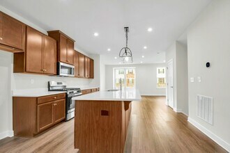 29 Peckwell St in Mt. Olive, NJ - Building Photo - Building Photo