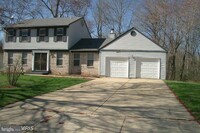 12519 Guinevere Rd in Glenn Dale, MD - Building Photo - Building Photo