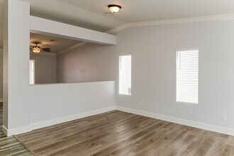 3118 Flower Garden Ct in North Las Vegas, NV - Foto de edificio - Building Photo