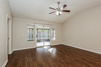 11340 Trotting Horse Ln S in Jacksonville, FL - Foto de edificio - Building Photo