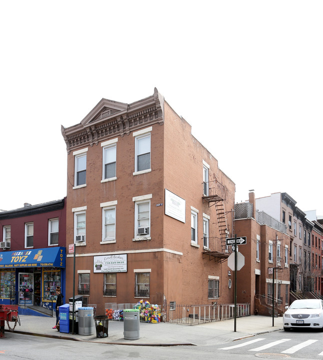 283 Court St in Brooklyn, NY - Foto de edificio