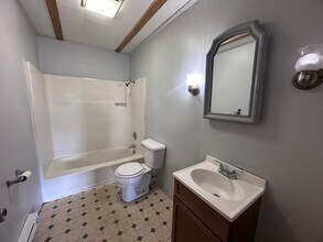 208 E English St in Danville, IL - Building Photo - Building Photo