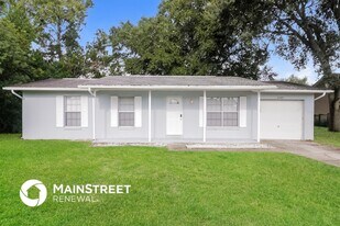 2289 Anchor Ave in Spring Hill, FL - Building Photo
