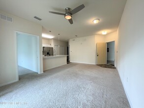 4958 Key Lime Dr-Unit -105 in Jacksonville, FL - Building Photo - Building Photo