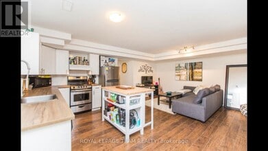 230 Glynn Ave in Ottawa, ON - Building Photo - Building Photo
