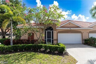 14081 Bently Cir in Ft. Myers, FL - Building Photo