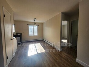 8114 Boundary Ave in Anchorage, AK - Building Photo - Building Photo