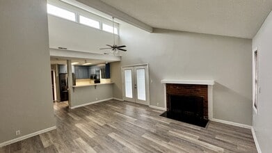 206 E Doris Ave in Jacksonville, NC - Building Photo - Building Photo