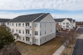 Courthouse Commons in Central Islip, NY - Foto de edificio - Building Photo