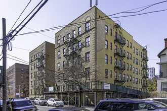 1815 Prospect Ave in Bronx, NY - Foto de edificio - Building Photo