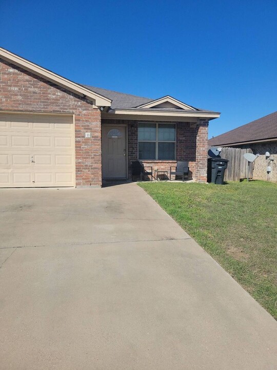 1203 Cavalry Ln in Killeen, TX - Building Photo