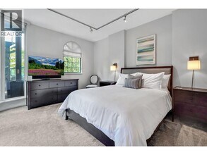 281 Smithe St in Vancouver, BC - Building Photo - Building Photo