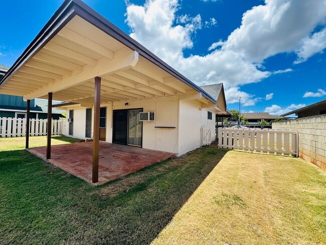 94-461-461 Noholoa Loop in Mililani, HI - Building Photo - Building Photo
