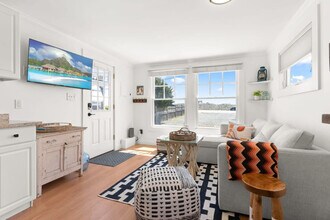 1611 NH-1A in Rye, NH - Building Photo - Building Photo