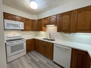 45 Shawsheen Rd in Bedford, MA - Building Photo - Building Photo