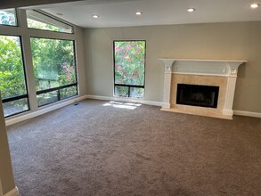 229 Grover Ln in Walnut Creek, CA - Foto de edificio - Building Photo