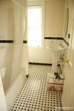 60-62 Bedford St. Unit 62 #2, Unit 62 #2 in Waltham, MA - Building Photo - Building Photo