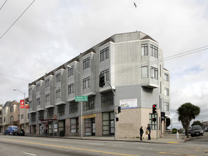 3999 Mission St in San Francisco, CA - Building Photo - Building Photo