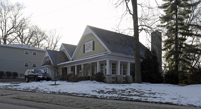 Chestnut Hill Apartments in Cincinnati, OH - Building Photo - Building Photo