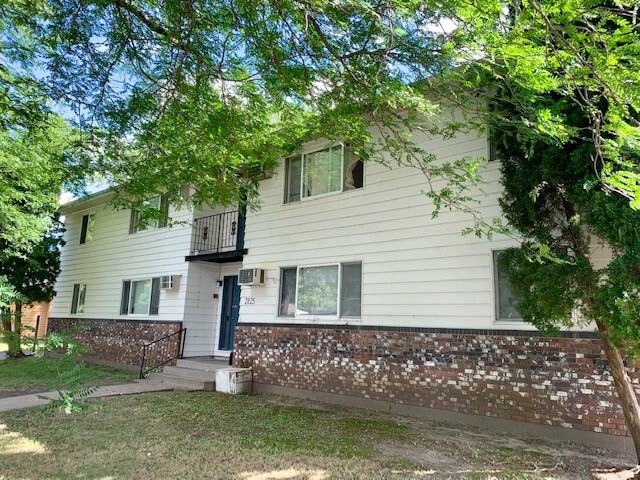 2825 31st St S, Unit 3 in La crosse, WI - Building Photo