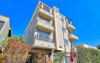 1316 Amherst Ave, Unit 202 in Los Angeles, CA - Building Photo