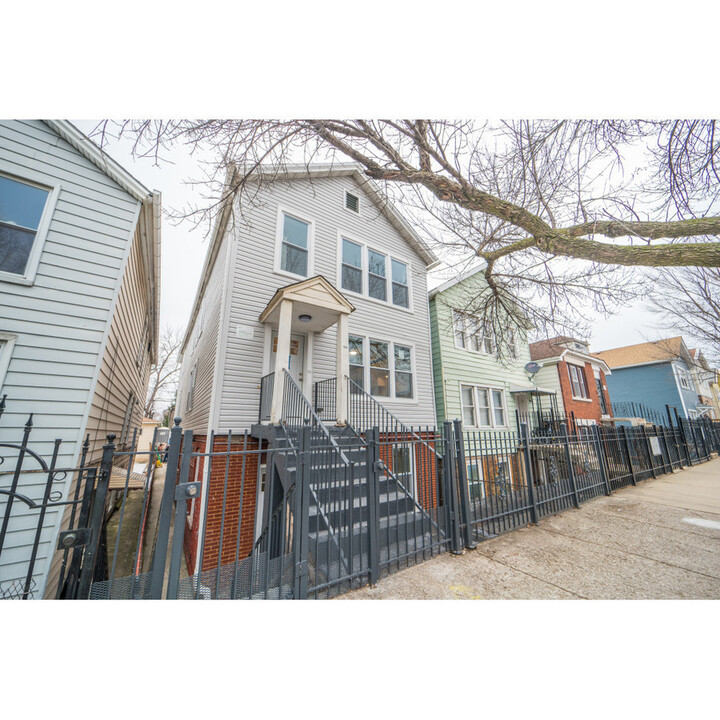 1838 W 21st Pl in Chicago, IL - Building Photo