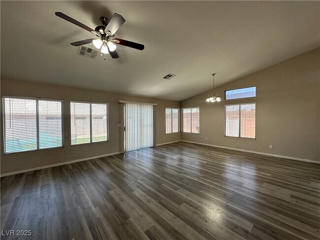 1616 Watercreek Dr in North Las Vegas, NV - Building Photo - Building Photo