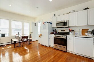 62 Algonquin Rd in Newton, MA - Building Photo - Building Photo