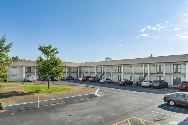 Grace Point in East Point, GA - Foto de edificio - Building Photo