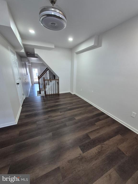 property at 2015 E Fairmount Ave