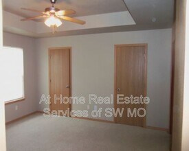 631 S Landen Ave in Republic, MO - Building Photo - Building Photo