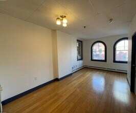 18-22 Essex St in Haverhill, MA - Building Photo - Building Photo
