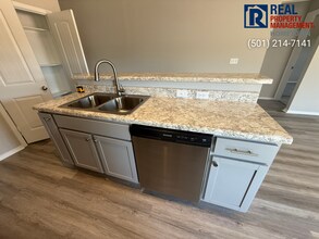 6065 Discovery Trl in Bauxite, AR - Building Photo - Building Photo