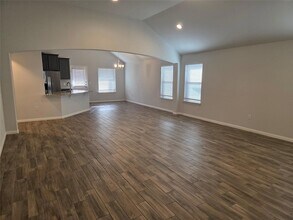 129 Walkup Ln in Leander, TX - Building Photo - Building Photo