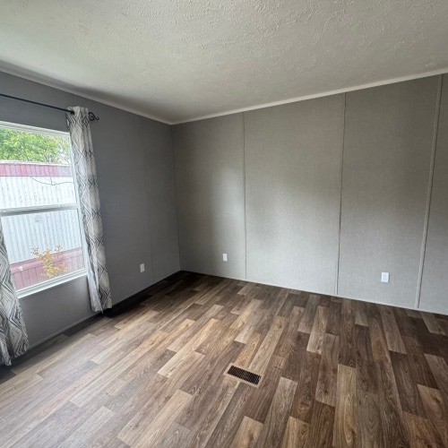 property at 2800 W Memorial Dr