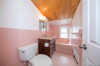 518 W Olive St in Long Beach, NY - Building Photo - Building Photo