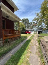 5875 Bartlett St in Pittsburgh, PA - Building Photo - Building Photo
