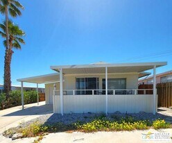 69430 Fairway Rd in Desert Hot Springs, CA - Building Photo