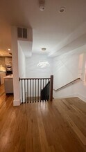 726 E 8th St, Unit 3 in Boston, MA - Building Photo - Building Photo
