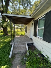 132 Kinder St in Sauget, IL - Building Photo - Building Photo