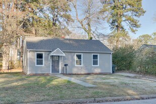 107 Lexington St in Hampton, VA - Building Photo