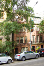 159 E 70th St in New York, NY - Building Photo - Building Photo