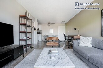 8560 W Olympic Blvd-Unit -FL3-ID1079 in Los Angeles, CA - Building Photo - Building Photo